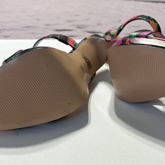 BCBGENERATION Women's Catina Platform Sandal - Picture 5 of 5